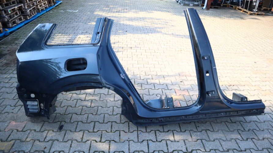 VOLVO XC90 II ĆWIARTKA BŁOTNIK PRAWA TYŁ 492