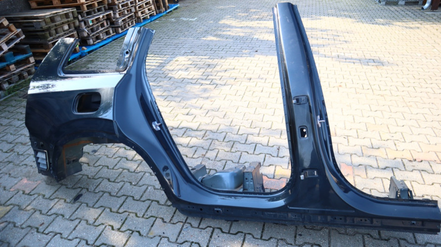 VOLVO XC90 II ĆWIARTKA BŁOTNIK PRAWA TYŁ 492