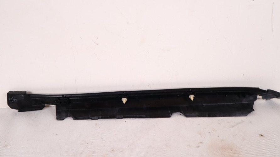 TOYOTA LAND CRUISER 200 OSŁONA PASA PRZEADNIEGO PRAWA 53805-60020