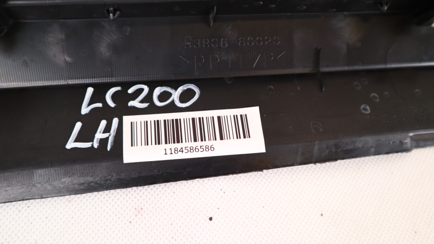 TOYOTA LAND CRUISER 200 OSŁONA PASA PRZEDNIEGO LEWE 53806-60020
