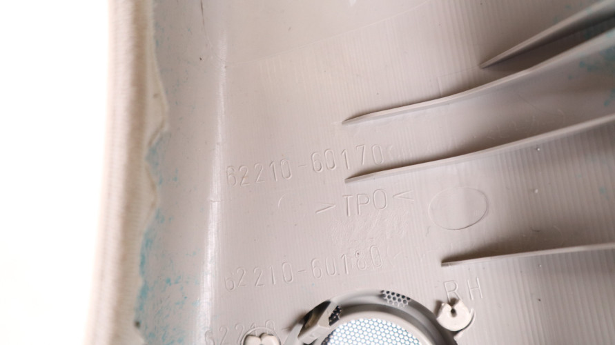 TOYOTA LAND CRUISER 200 OSŁONA SŁUPKA PRAWA PRZÓD 62210-60170
