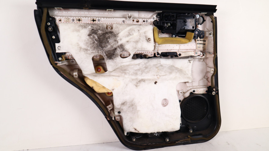 TOYOTA LAND CRUISER 200 BOCZEK DRZWI PRAWY TYŁ
