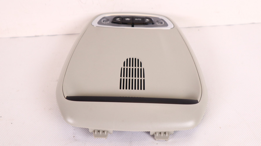 VOLVO XC90 II LAMPKA PODSUFITKI 31479611, 31443745