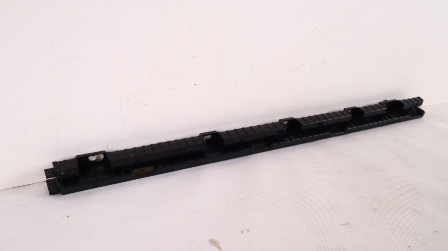 VOLVO XC90 II MOCOWANIE LISTWY PROGOWEJ PRAWE 31395856, 31378137