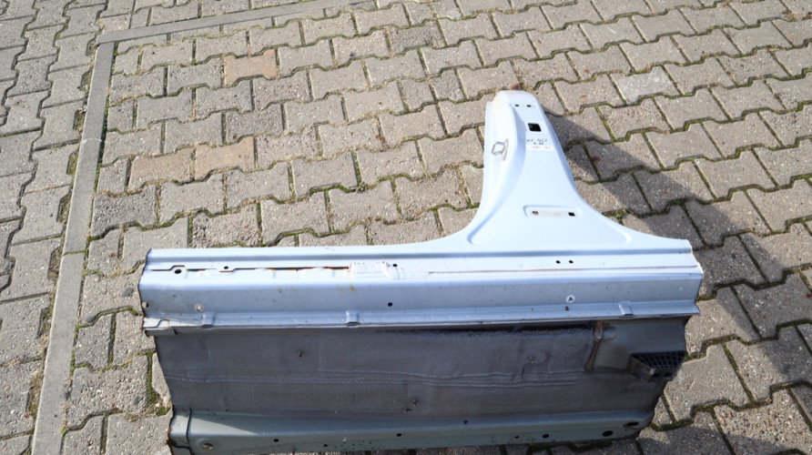 VOLVO XC40 ĆWIARTKA SŁUPEK LEWY