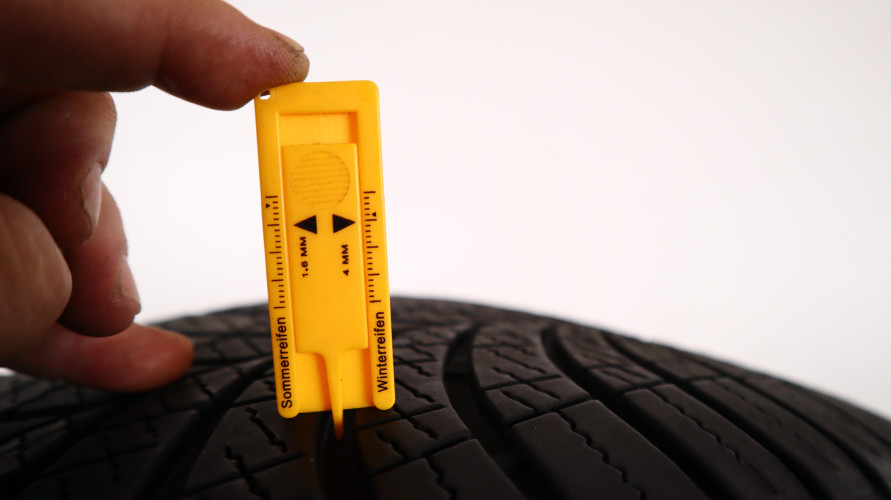 OPONA GOODYEAR VECTOR 235/55/19