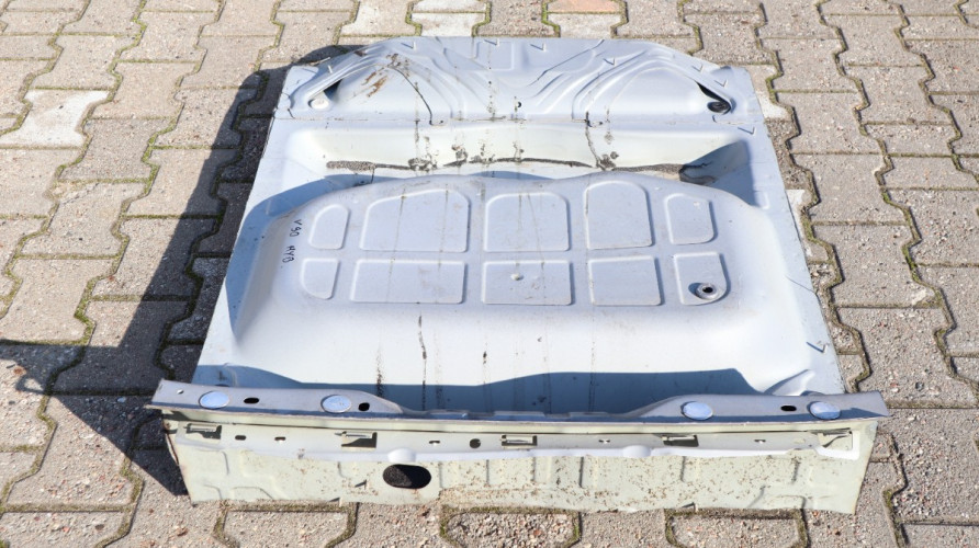 VOLVO V90 II T8 WANNA PAS TYLNY PODŁOGA