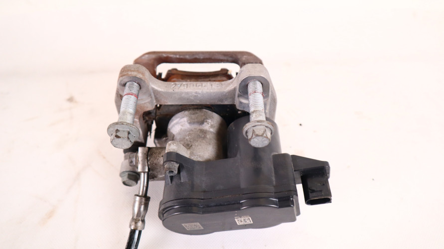 VOLVO XC40 ZACISK HAMULCA PRAWY TYŁ 32276922, 31471181