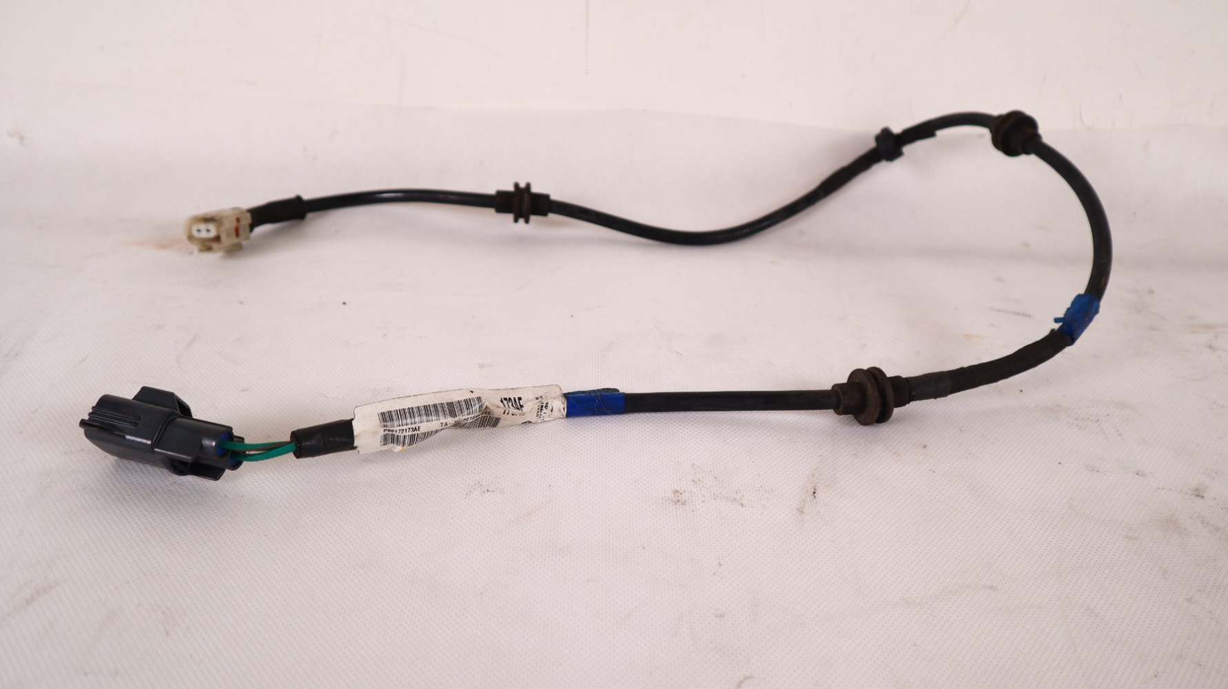 JEEP CHEROKEE KL 2.4 INSTALACJA HAMULCA RĘCZNEGO LEWA TYŁ 68172173AE