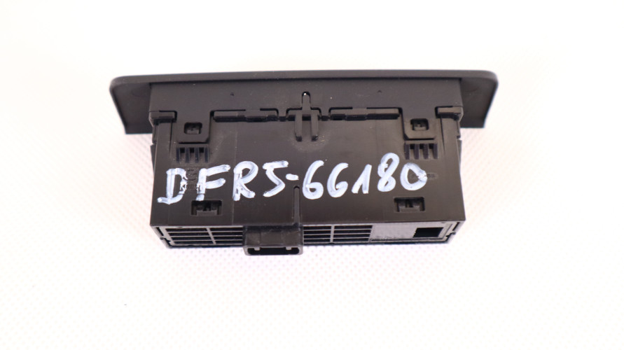 MAZDA CX-30 PANEL PRZEŁĄCZNIK KLAPY DFR5-66180
