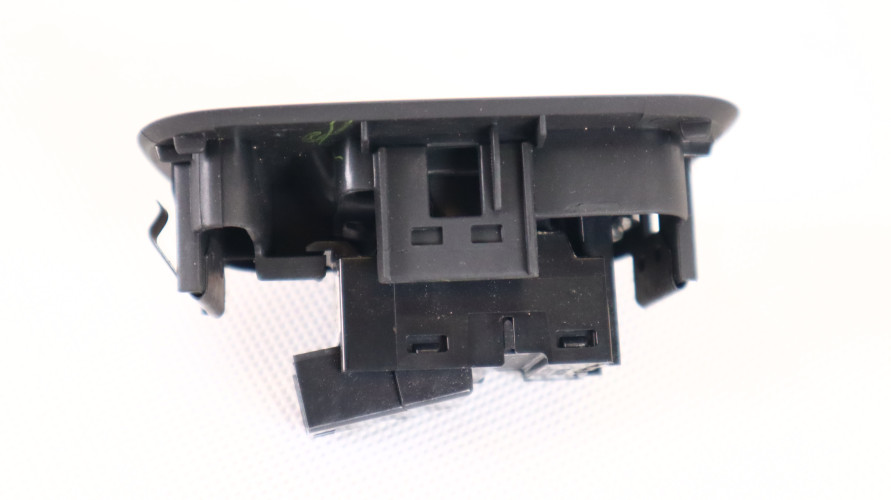 VOLVO XC60 II PRZEŁĄCZNIK PANEL SZYB 31433408