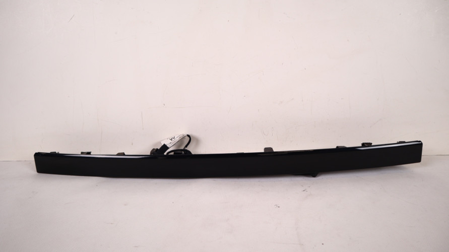 LAND ROVER DISCOVERY V L462 BLENDA KLAPY BAGAŻNIKA HY32-40406-AA