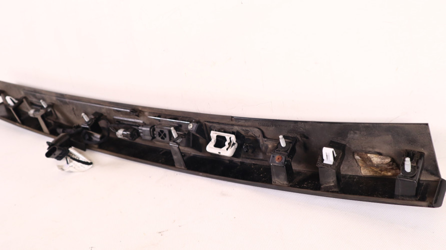 LAND ROVER DISCOVERY V L462 BLENDA KLAPY BAGAŻNIKA HY32-40406-AA