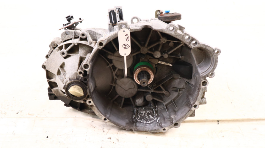 VOLVO V70 2.5 T SKRZYNIA BIEGÓW MANUALNA 9482180