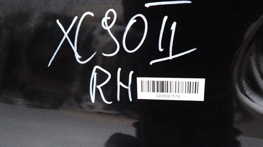 VOLVO XC90 II ĆWIARTKA BŁOTNIK PRAWA