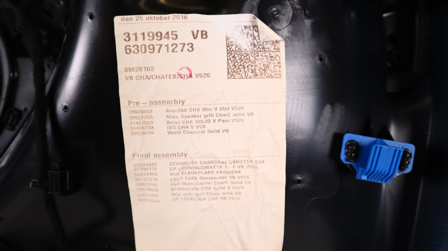 VOLVO XC90 II BOCZEK DRZWI LEWY TYŁ 3119945