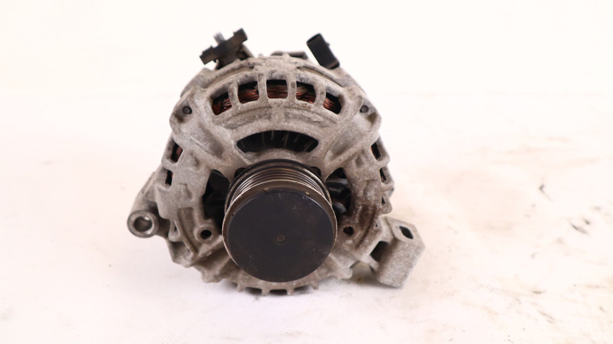VOLVO V50 2.4 D5 ALTERNATOR 31288879