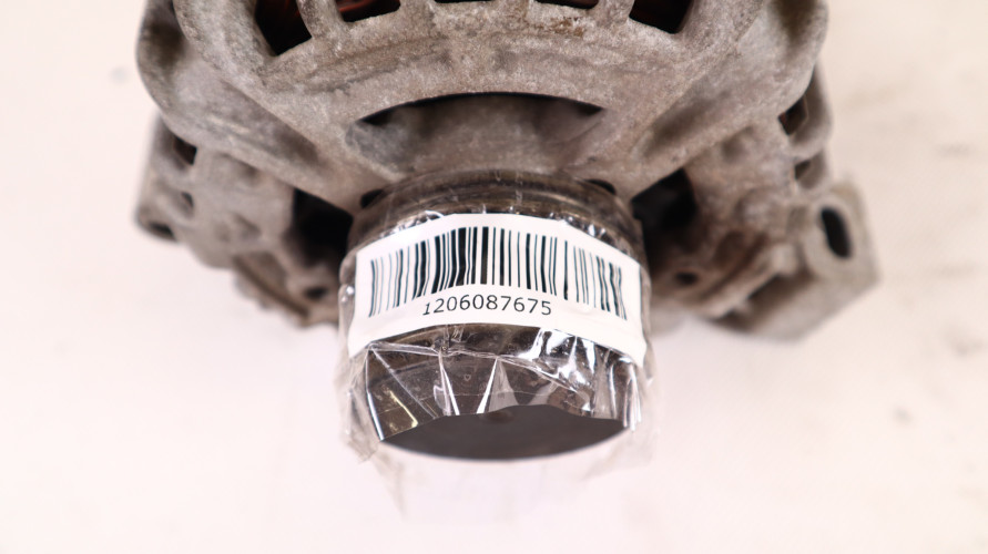 VOLVO V50 2.4 D5 ALTERNATOR 31288879