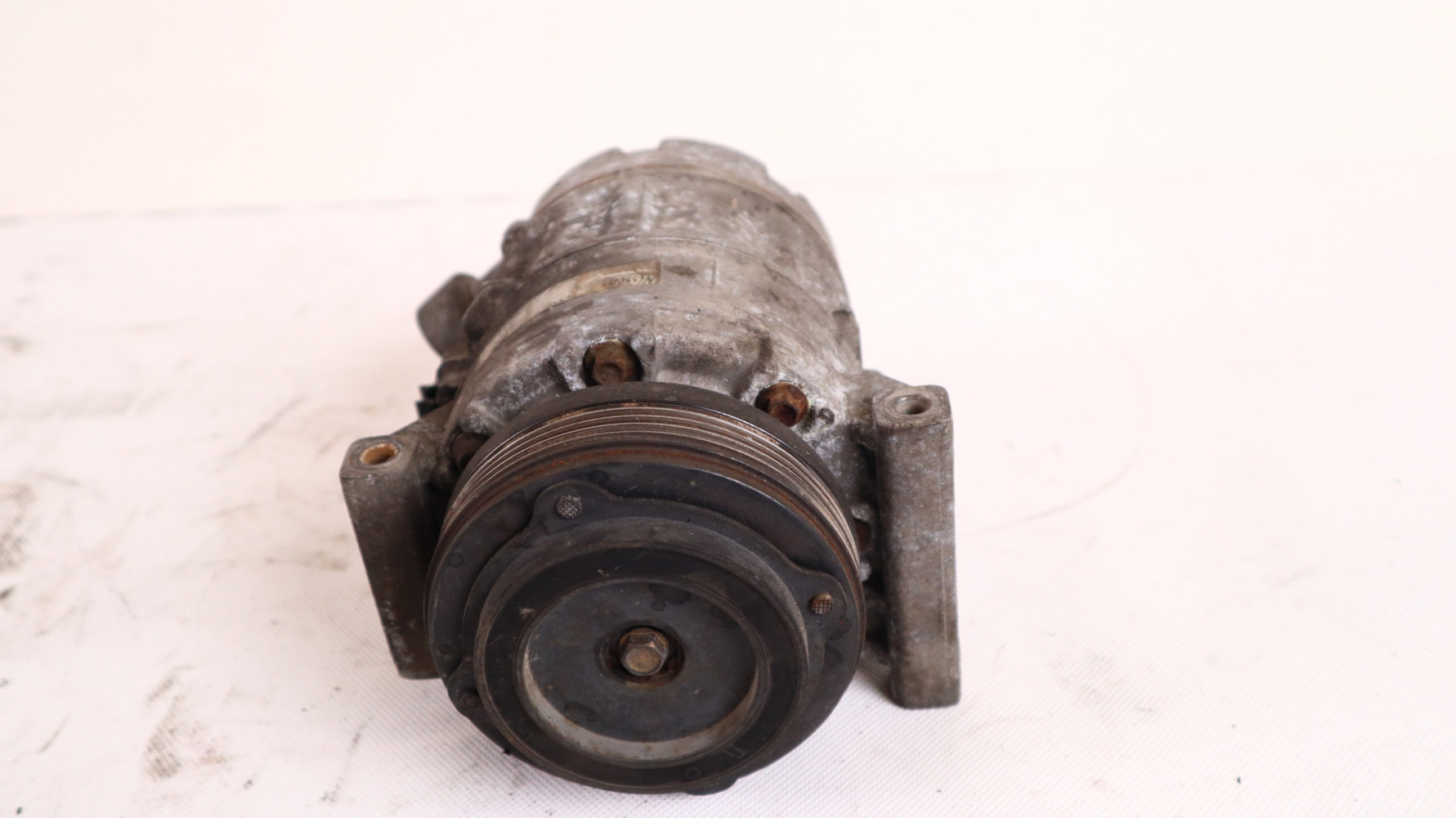 VOLVO V70 II 2.4 D5 SPRĘŻARKA KLIMATYZACJI D5244T5