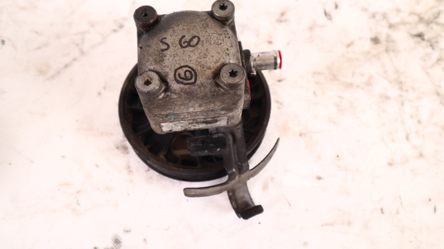 VOLVO S60 POMPA WSPOMAGANIA 8683377, 9485757, 7611332112