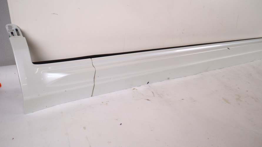 VOLVO XC90 II LISTWA PROGOWA PRAWA  31395884