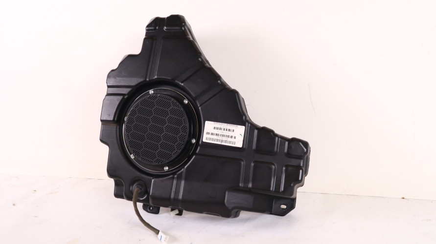 JEEP GRAND CHEROKEE WK2 GŁOŚNIK SUBWOOFER 05064610AC