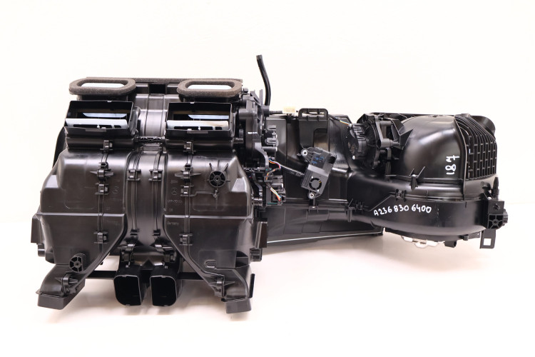 MERCEDES-BENZ CLE A236 NAGRZEWNICA A2368306400