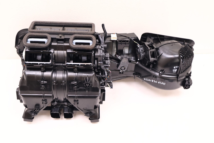MERCEDES-BENZ CLE A236 NAGRZEWNICA A2368306400