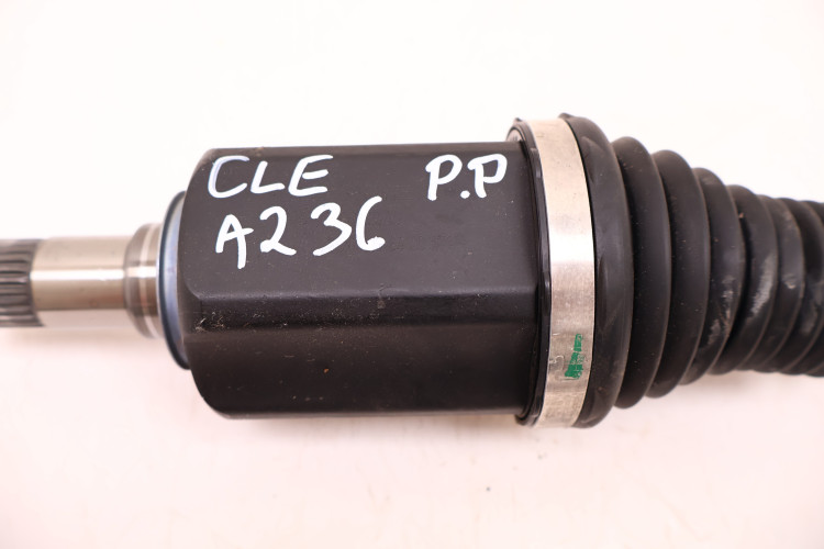 MERCEDES-BENZ CLE A236 300 4MATIC PÓŁOŚ PRAWA PRZÓD A2143300400