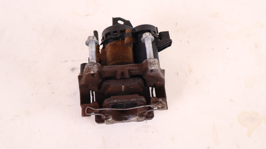 VOLVO XC90 II ZACISK HAMULCA PRAWY TYŁ 31445756
