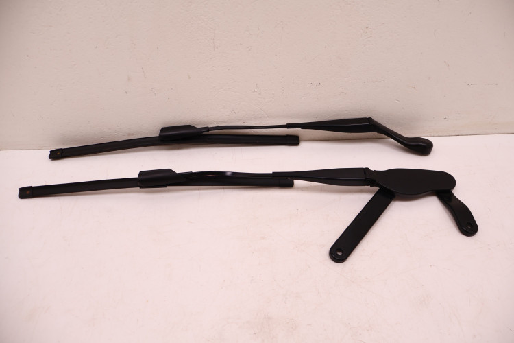 MERCEDES-BENZ CLE A236 RAMIONA WYCIERACZEK A2068240200