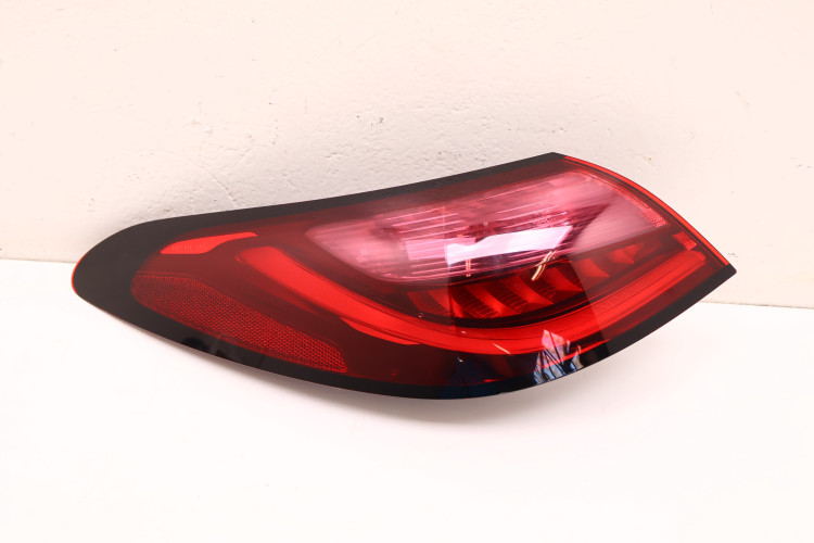 MERCEDES-BENZ CLE A236 300 4MATIC LAMPA LEWA TYŁ A2549064902