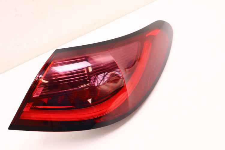 MERCEDES-BENZ CLE A236 300 4MATIC LAMPA PRAWA TYŁ A2549065002