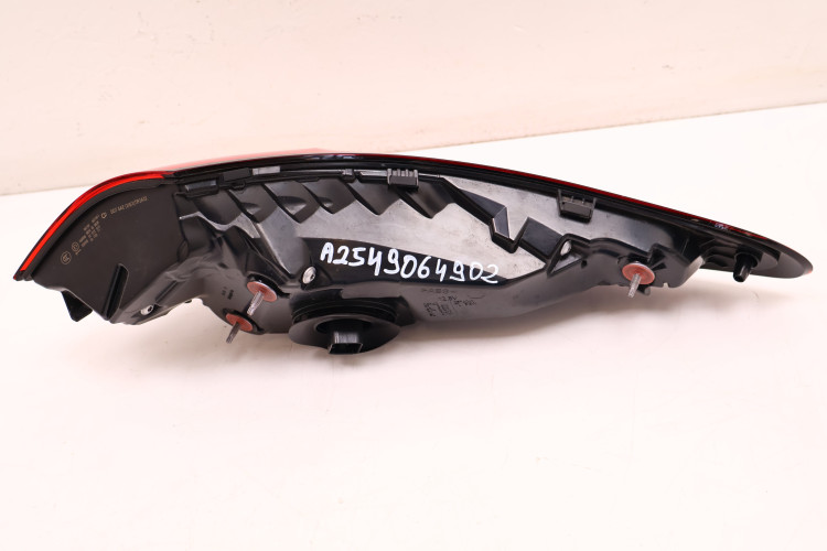 MERCEDES-BENZ CLE A236 300 4MATIC LAMPA LEWA TYŁ A2549064902