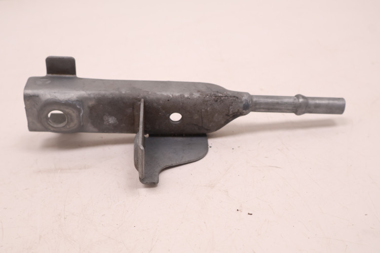 MERCEDES-BENZ CLE A236 WIESZAK TŁUMIKA PRAWY A2064904001
