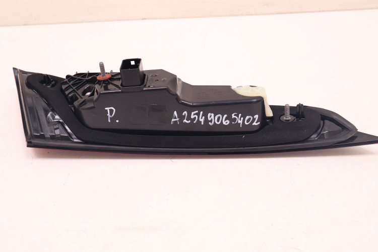 MERCEDES-BENZ CLE A236 LAMPA KLAPY BAGAŻNIKA PRAWA TYŁ A2549065402