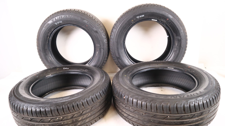 OPONY BRIDGESTONE TURANZA T001 215/65/16