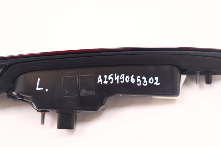 MERCEDES-BENZ CLE A236 LAMPA KLAPY BAGAŻNIKA LEWA TYŁ A2549065302