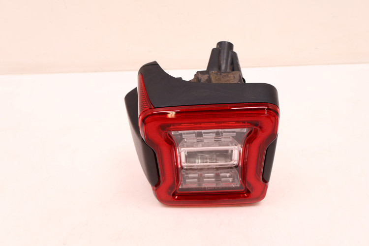JEEP WRANGLER JL 18- LAMPA LEWA TYŁ 68376497AA