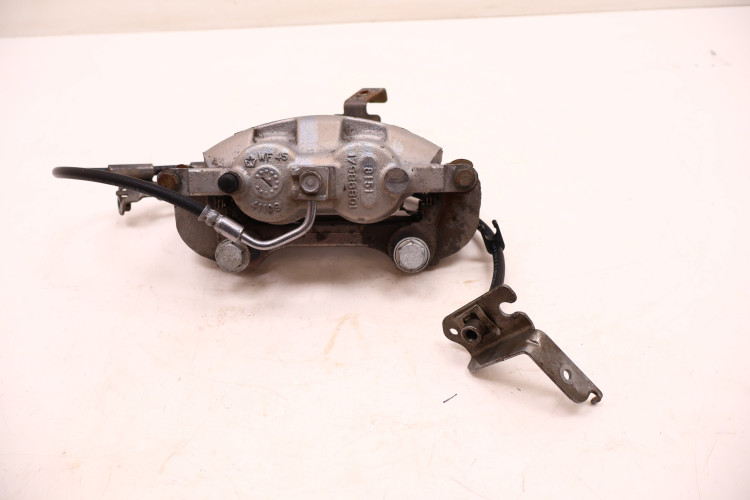 JEEP WRANGLER JL 2.2 MTJ 18- ZACISK HAMULCOWY PRAWY PRZÓD 17886801