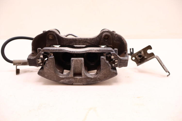 JEEP WRANGLER JL 2.2 MTJ 18- ZACISK HAMULCOWY PRAWY PRZÓD 17886801