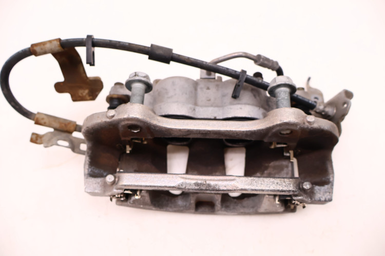 JEEP WRANGLER JL 2.2 MTJ 18- ZACISK HAMULCA LEWY PRZÓD 17888801