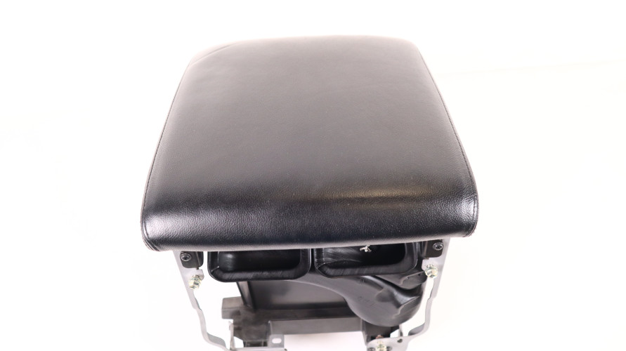 TOYOTA LAND CRUISER 200 12-16 PODŁOKIETNIK 58811-60230