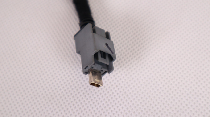 JEEP CHEROKEE KL GNIAZDO USB 53228445