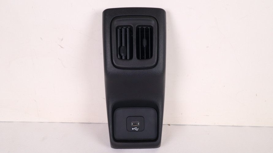 JEEP COMPASS II 17- KRATKA NAWIEWU GNIAZDO USB