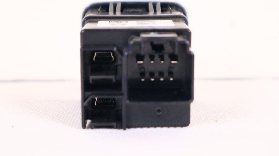 JEEP COMPASS II 17- PANEL USB AUX 63209369