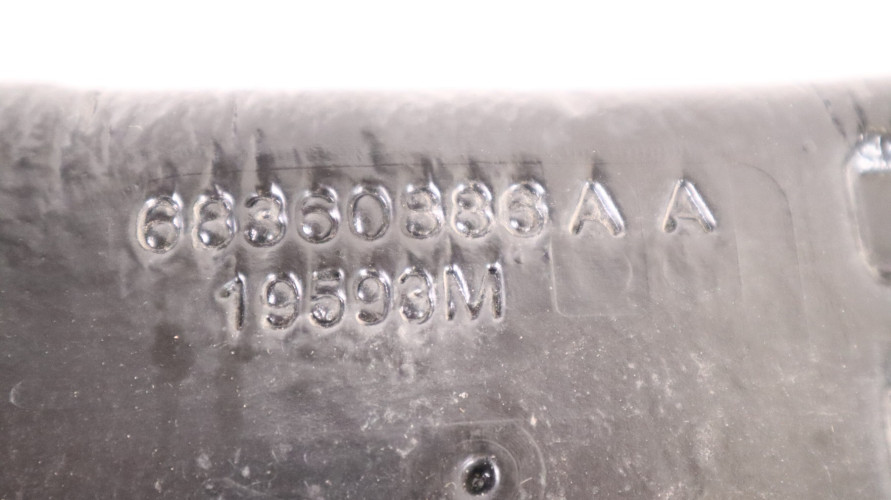 JEEP GRAND CHEROKEE WL WYGŁUSZENIE BŁOTNIKA PRAWY PRZÓD 68360886AA