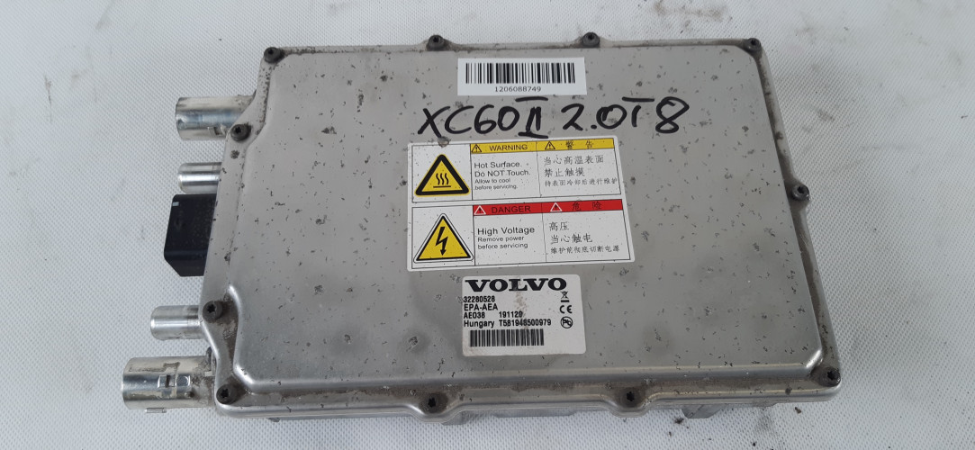 VOLVO XC60 II 2.0 T8 INWENTER KONWENTER FALOWNIK PRZETWORNICA 32280528