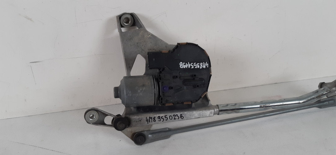 AUDI Q8 MECHANIZM WYCIERACZEK PRZÓD 4M8955023B