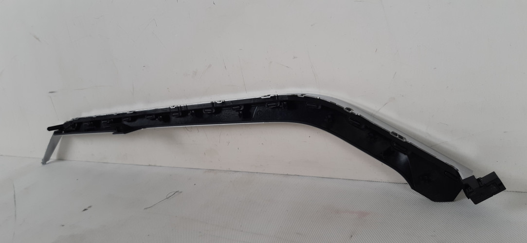 AUDI Q8 DEKOR TAPICERKI DRZWI PRAWY PRZÓD 4M8.947.212